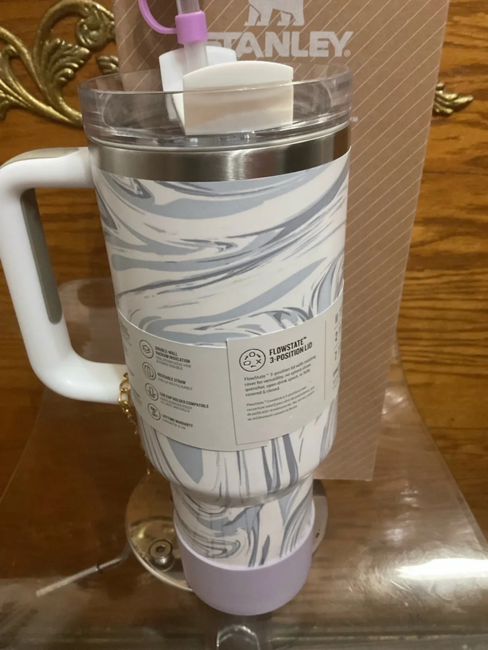 Stanley Marble Pattern Quencher H2.0 Tumbler in White and Lavender - Picture 3 of 4